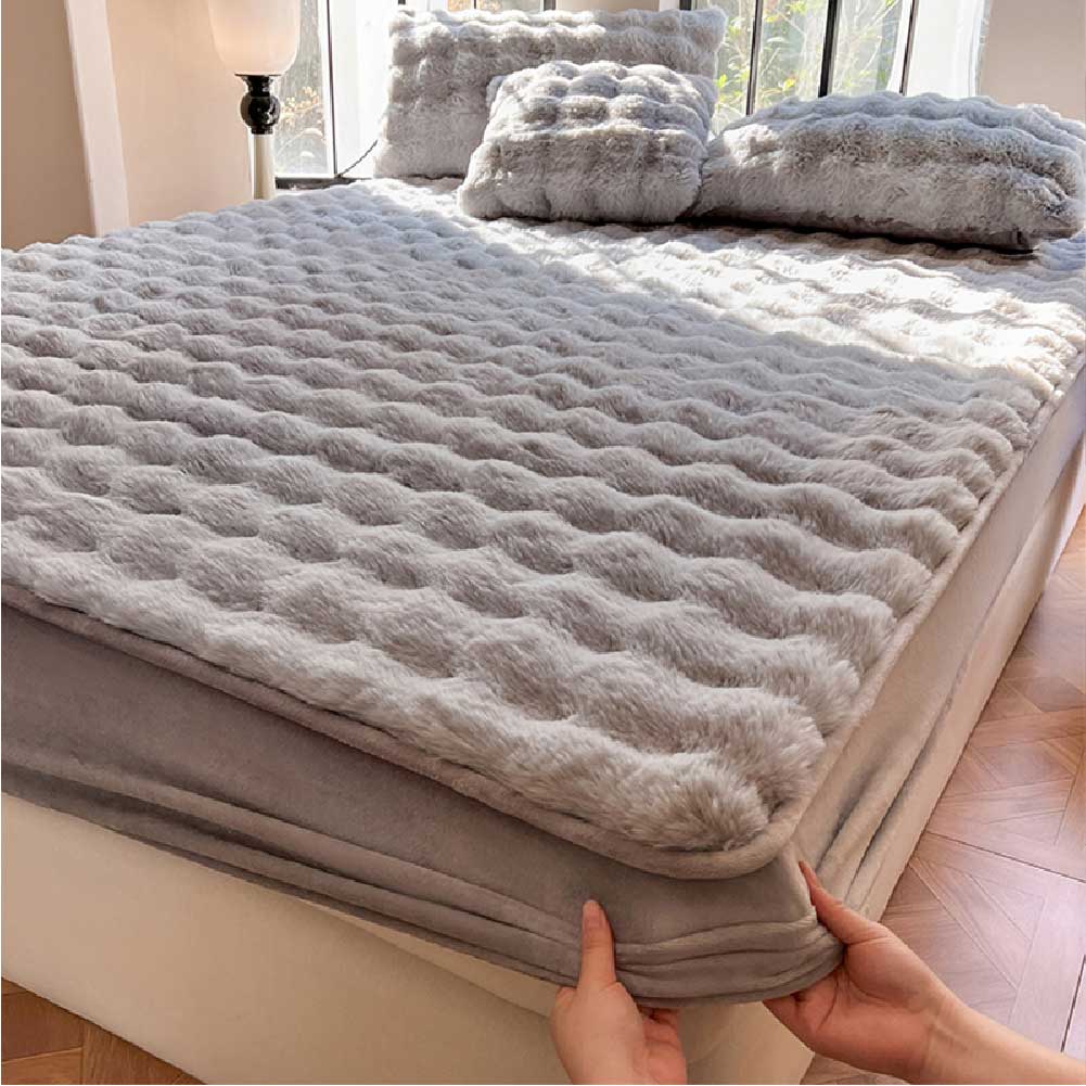 Plush Bubble Skin-Friendly Warm Fitted Sheet Mattress Cover - News Pet Shop