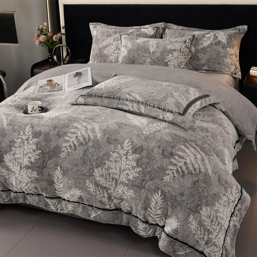 Premium Soft Stereoscopic Floral Trimmed Milk Velvet Bed Sheet Set - News Pet Shop