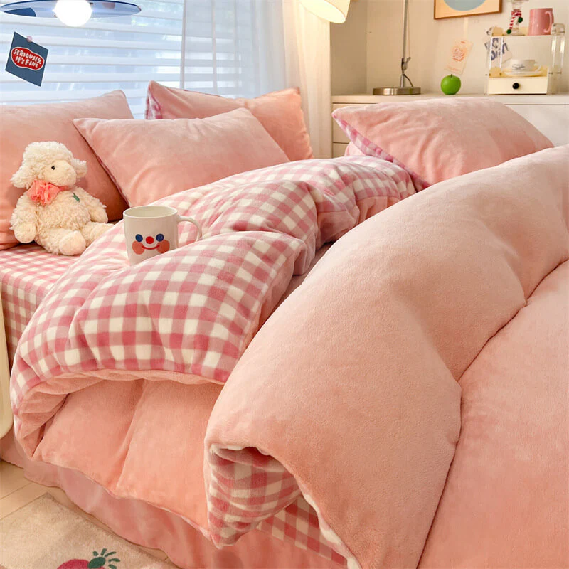 Warm Plush Plaid Skin-Friendly Soft Bed Sheet Set - News Pet Shop