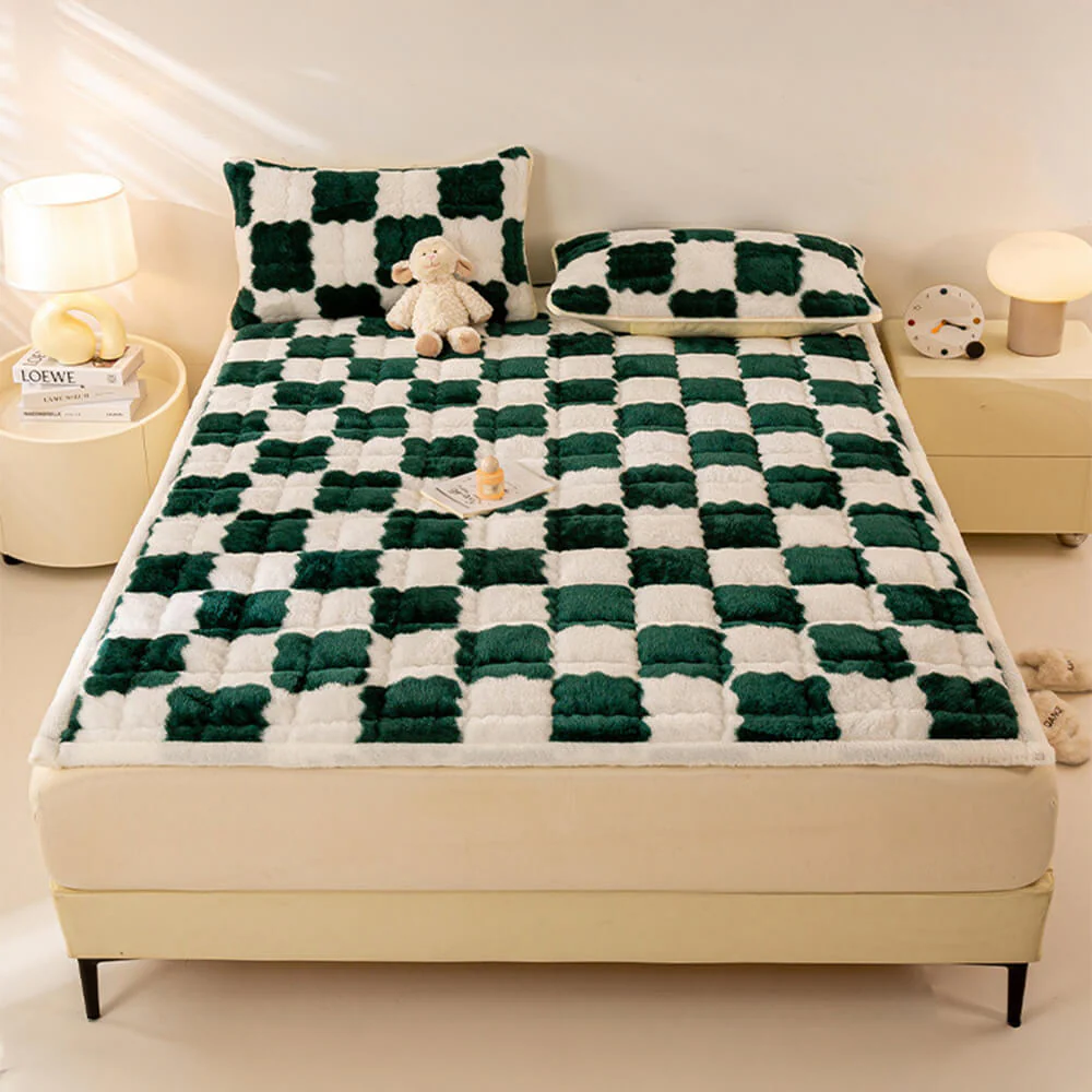 Warm Checkerboard Plush Mattress Topper and Pillowcase - News Pet Shop