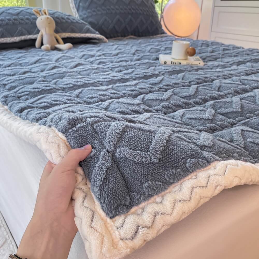 Twisted Jacquard Plush Thick Comfortable Non-Slip Mattress Topper - News Pet Shop
