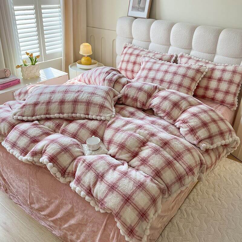 Trendy Fluffy Plaid Soft Plush Bed Sheet Set - News Pet Shop