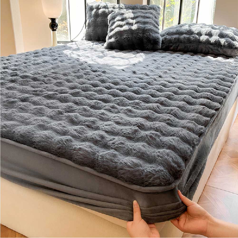 Plush Bubble Skin-Friendly Warm Fitted Sheet Mattress Cover - News Pet Shop