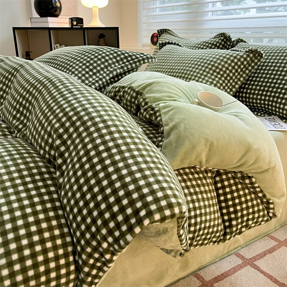 Anti-Static Cozy Plaid Milk Velvet Bed Sheet Set - News Pet Shop