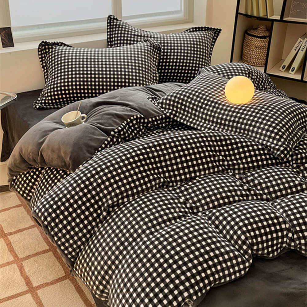 Anti-Static Cozy Plaid Milk Velvet Bed Sheet Set - News Pet Shop