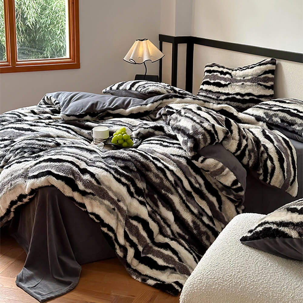 Dual-Sided Luxury Zebra Print Plush Bed Sheet Set - News Pet Shop