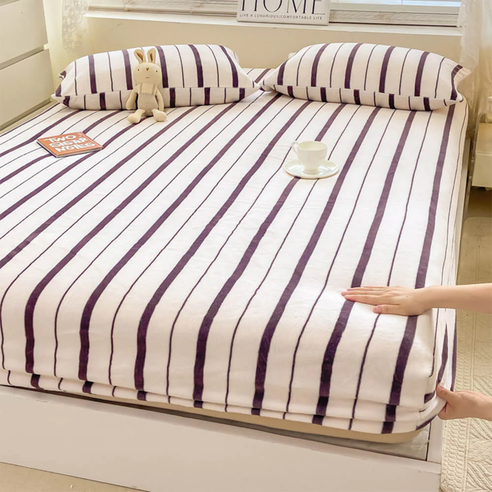 Elegant Striped Milk Velvet Non-Slip Fitted Sheet Set - News Pet Shop